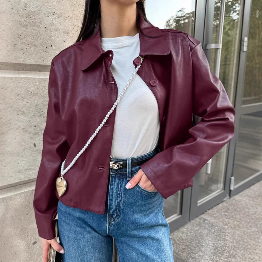 Damen Modische Kunstlederjacke mit klassischen Knopfdetails R&B