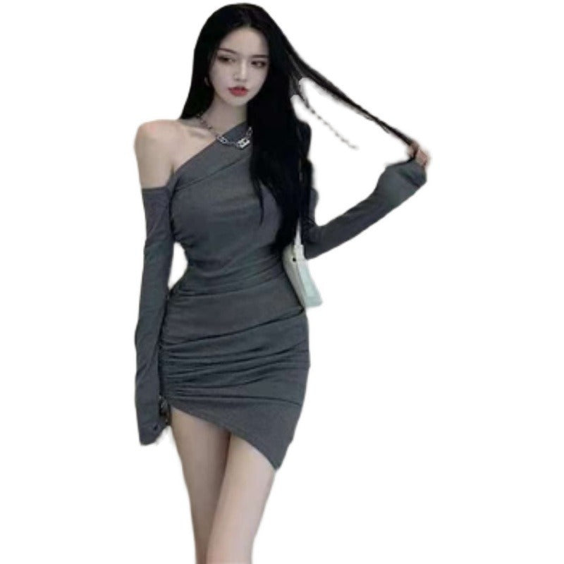 Damen Elegantes Minikleid mit asymmetrischem Ausschnitt und figurbetontem Raffungseffekt