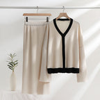 Damen elegantes Strick-Kombinationsset mit tiefem V-Ausschnitt und Kontrastdetails R&B