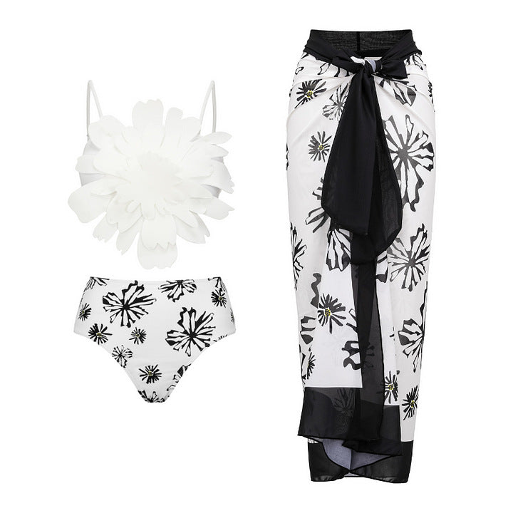 Damen Bikiniset mit besonderem Blumendekor und langem Wickelrock R&B