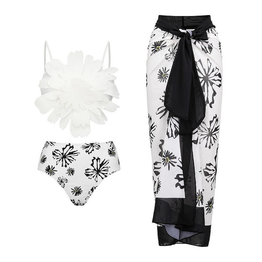 Damen Bikiniset mit besonderem Blumendekor und langem Wickelrock R&B