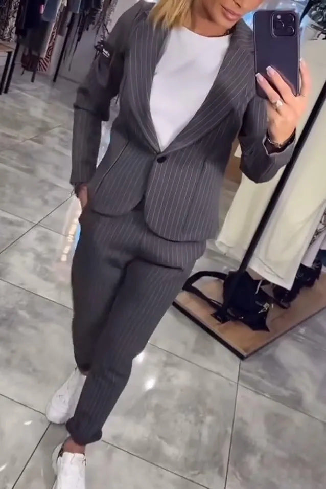 Damen Elegantes Blazer-Hosen-Set mit feinen Streifen R&B