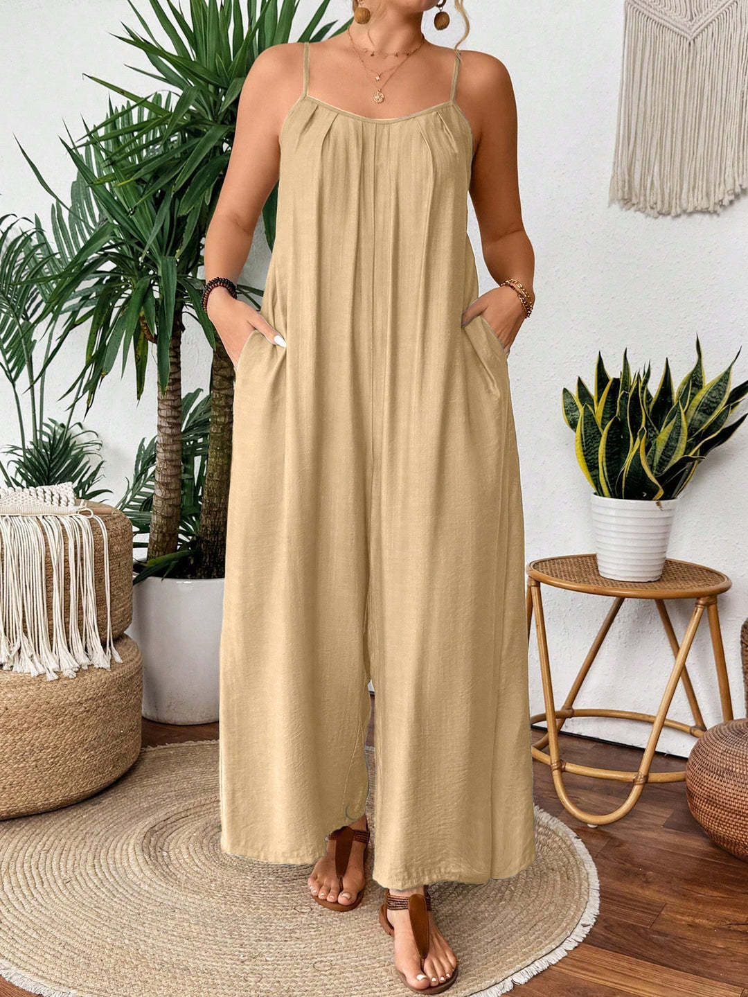 Damen luftiger Jumpsuit mit schmalen Spaghettiträgern und seitlichen Taschen R&B