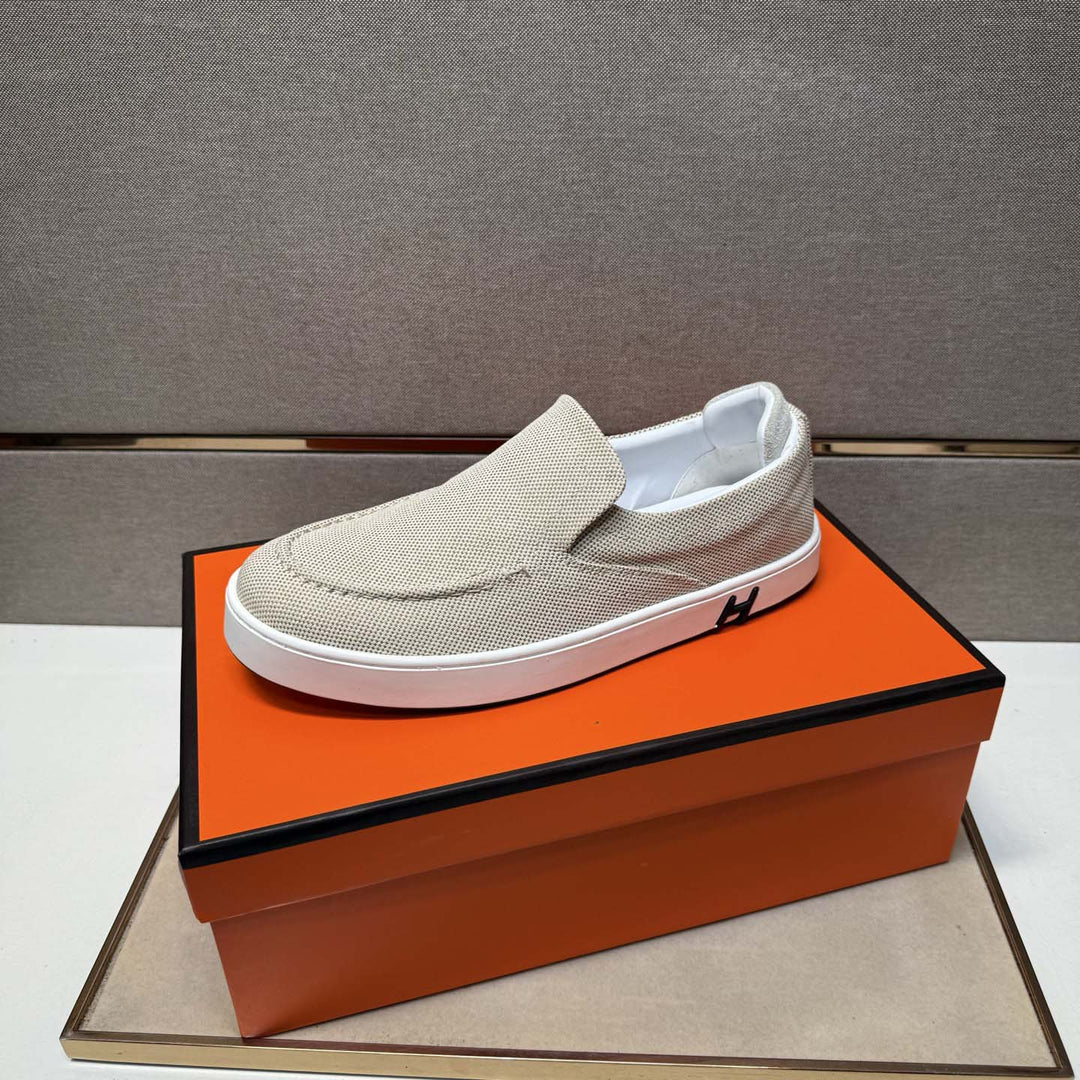 Damen Elegante Slip-On Sneaker mit stilvollem Design und komfortabler Sohle R&B