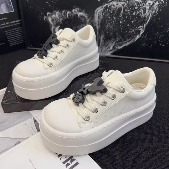 Damen Plateau Sneaker mit trendigem Design und elastischen Schnürsenkeln R&B