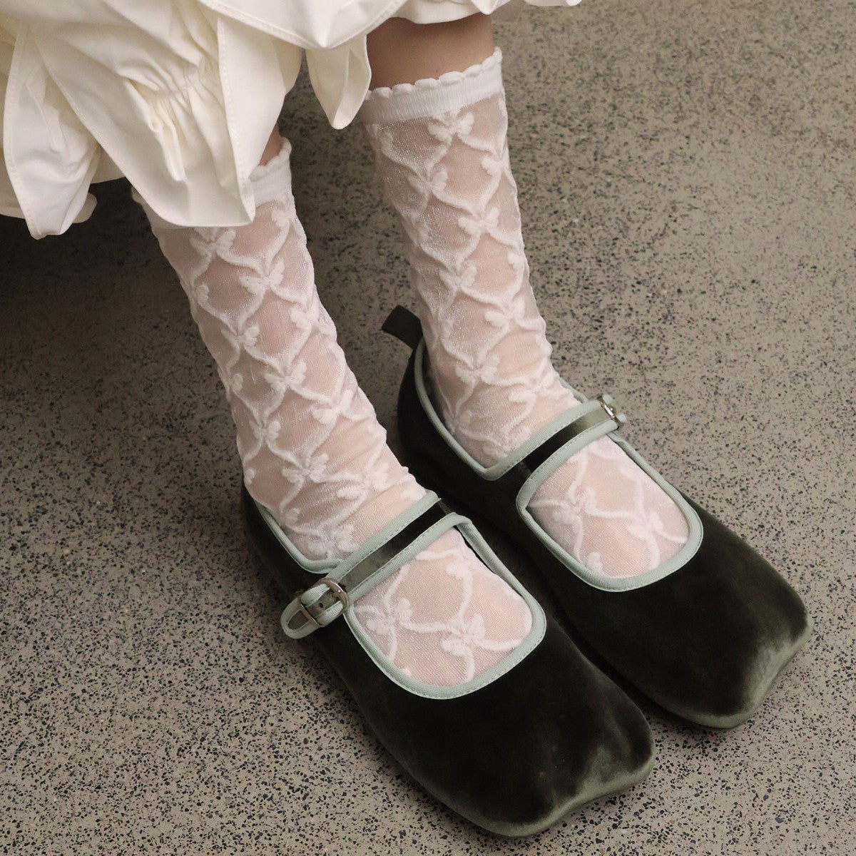 Damen Mokassin-Ballerinas mit verstellbarem Riemchen und rutschfester Sohle R&B