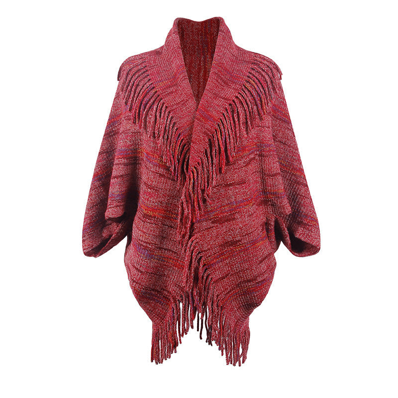 Damen Strickponcho mit luxuriösen Fransen und modernem Design