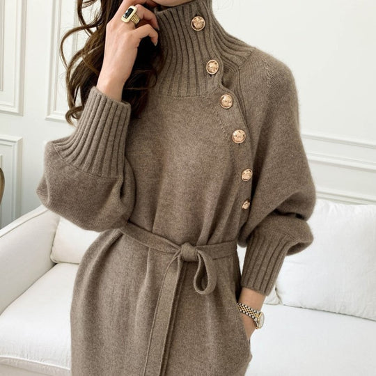 Damen Strickkleid mit Rollkragen und eleganten Knopfdetails R&B