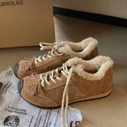 Damen Sportliche Winter-Sneaker mit kuscheligem Kunstfellkragen und rutschfester Sohle R&B