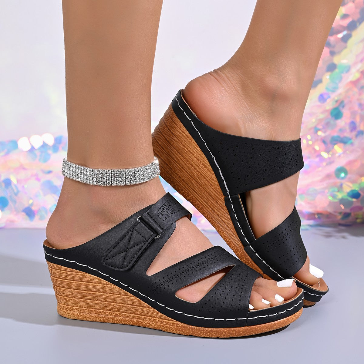 Damen Wedge-Pantoletten mit modischem Riemendesign und komfortabler Fußbettung R&B