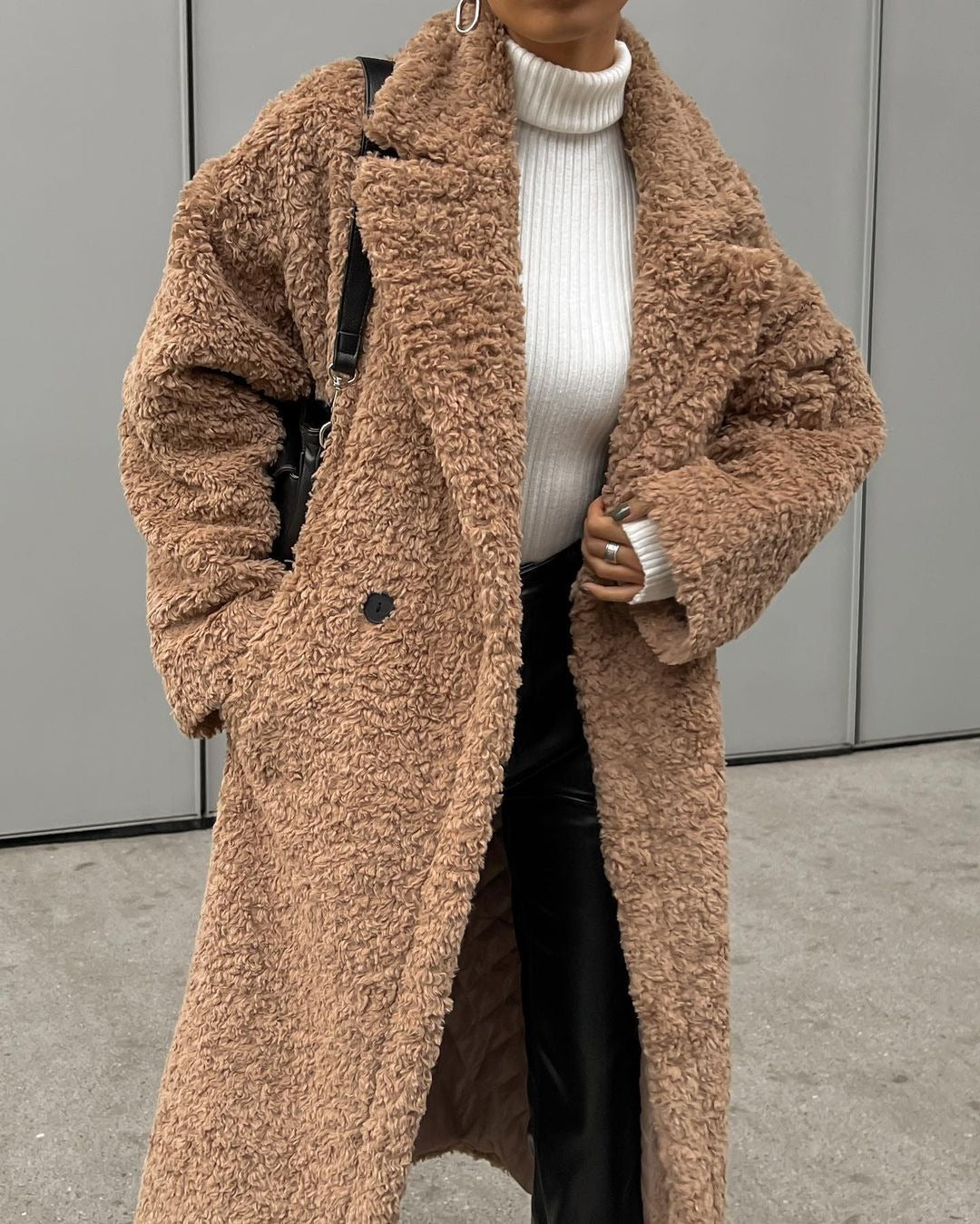 Damen Kuschelige Teddyfelljacke im eleganten Oversize-Design R&B