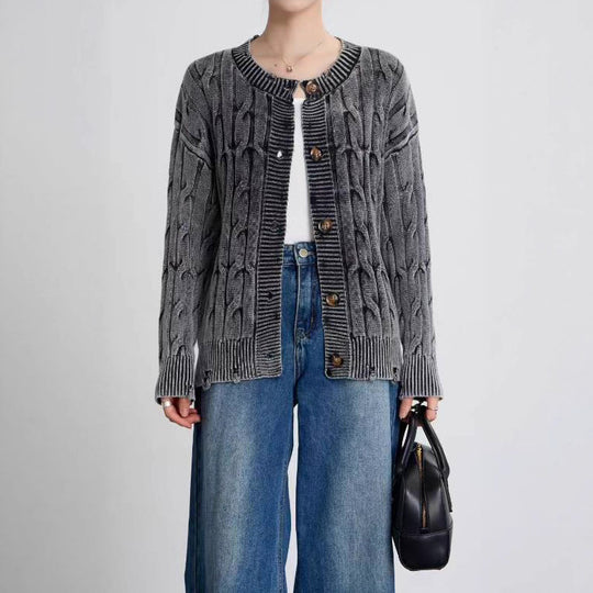Damen Strickjacke mit Zopfmuster und eleganten Knopfdetails R&B