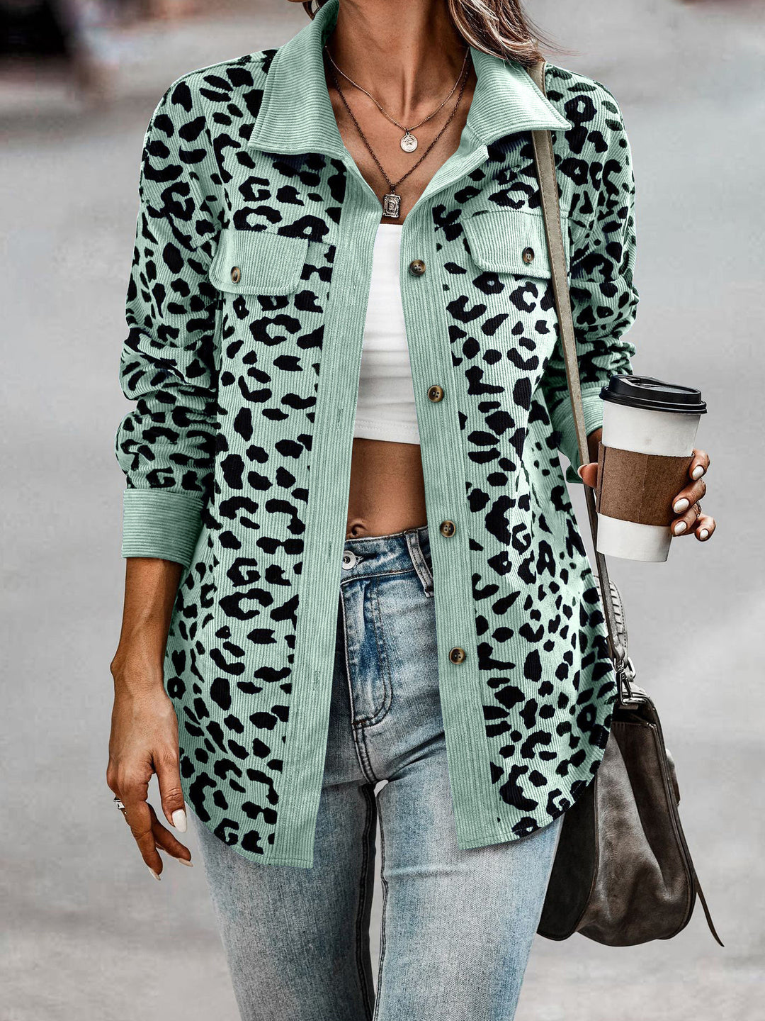 Damen Freizeitjacke mit strukturiertem Leopardenmuster und praktischen Taschen R&B