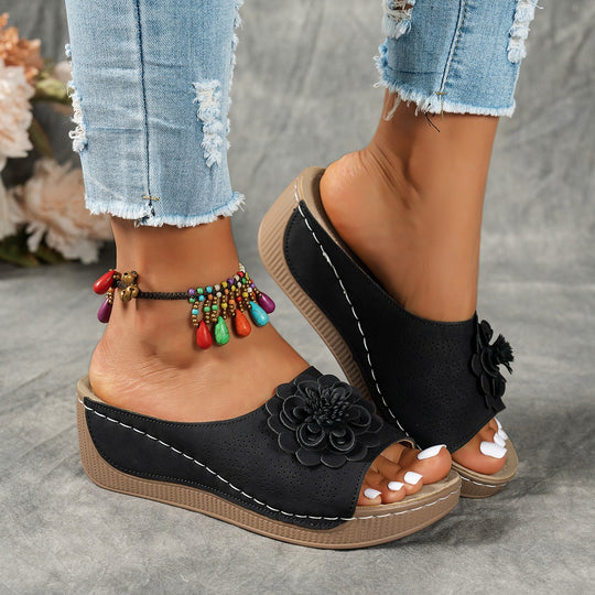 Damen Wedge-Sandaletten mit floralen Akzenten und komfortablem Fußbett R&B