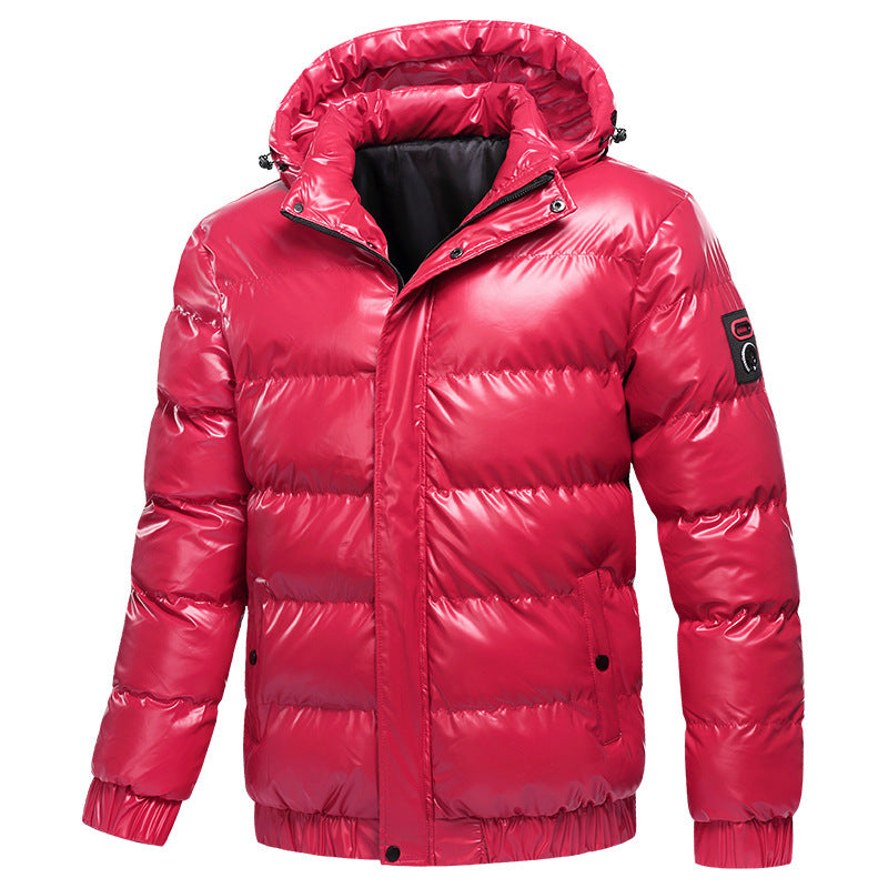 Herren glänzende Winterjacke mit isolierender Kapuze und modernen Steppdetails