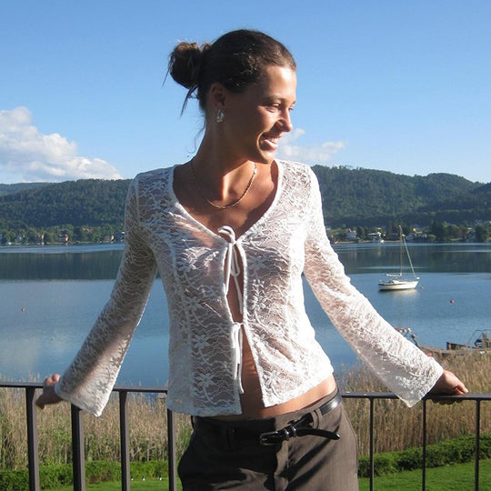 Damen Spitzenbluse mit elegantem Schnürverschluss R&B