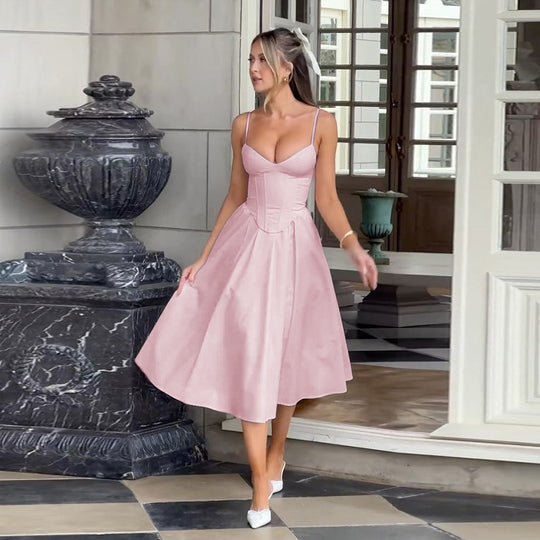 Damen Elegantes Maxikleid mit tailliertem Oberteil und schwingendem Rock R&B
