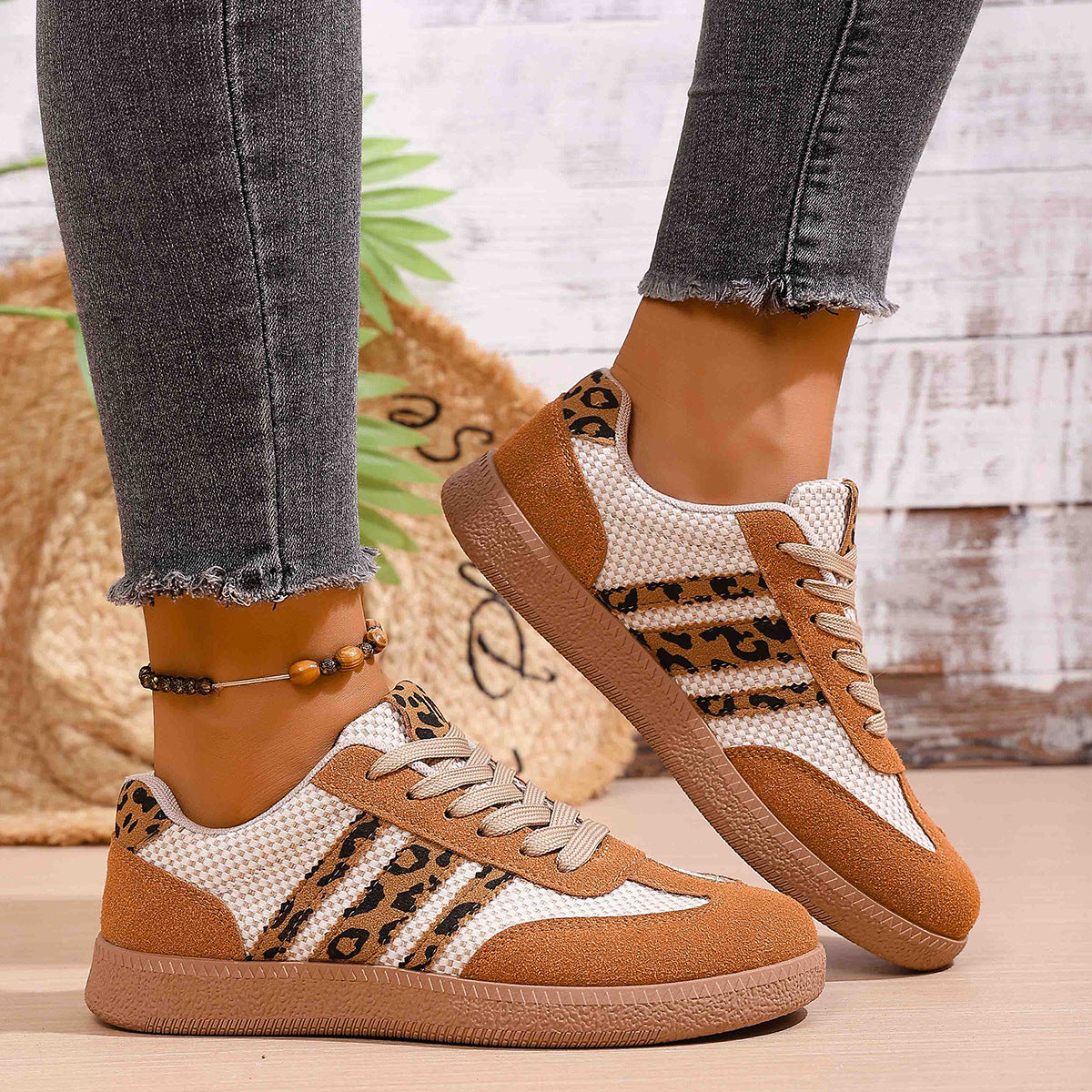 Damen Sportliche Sneaker mit Leoprint und atmungsaktivem Obermaterial R&B