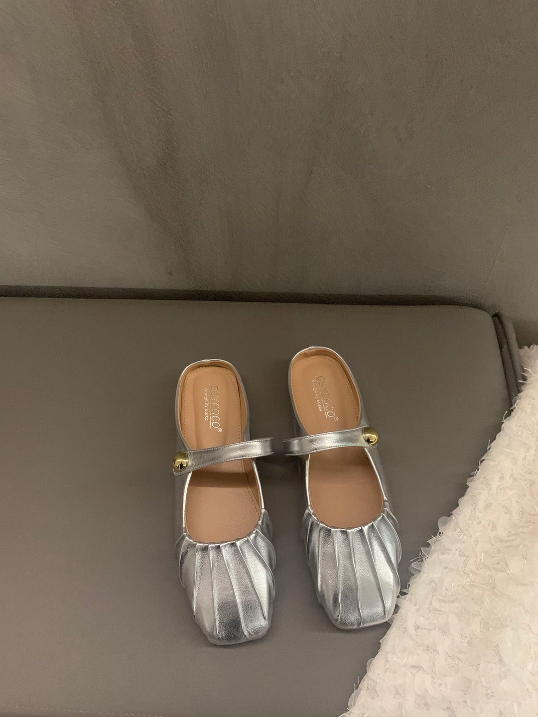 Damen elegante Ballerinas mit modischem Rüschendesign R&B