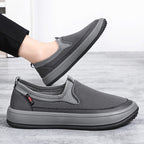 Damen Komfortable und atmungsaktive Slip-On Sneakers mit rutschfester Sohle