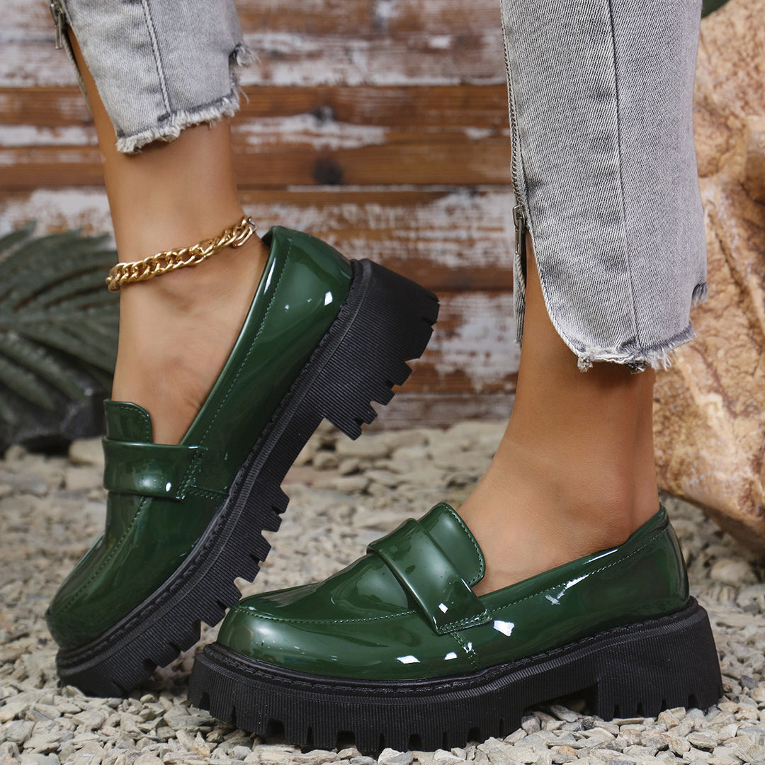 Damen Modische Lackloafers mit robustem Profil und stylishem Knoten-Detail R&B