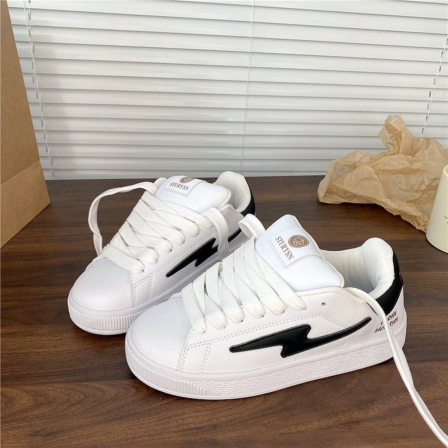 Damen Sneakers mit hochwertiger Lederoberfläche und strapazierfähiger Sohle