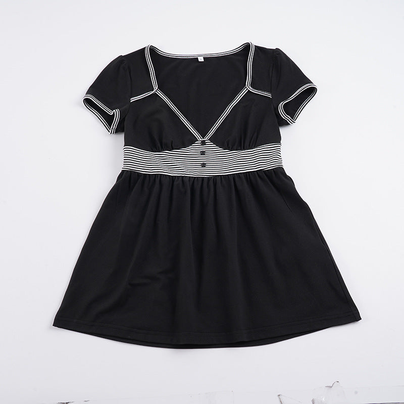 Damen Freizeidkleid mit kontrastierenden Liniendetails und schwingendem Rock R&B