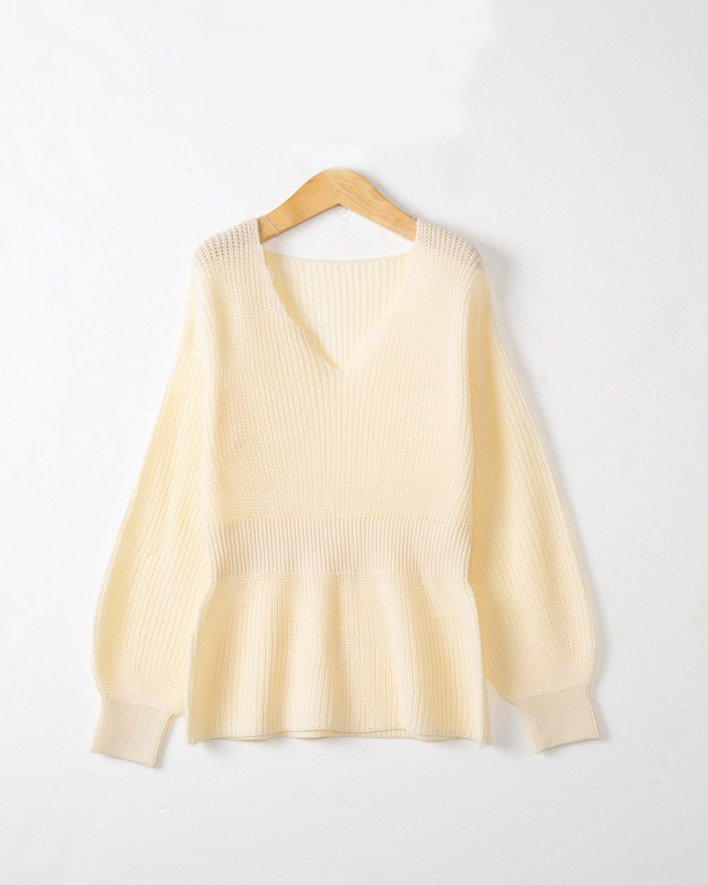 Damen Grobstrickpullover mit tiefem V-Ausschnitt und lässigem Schnitt R&B