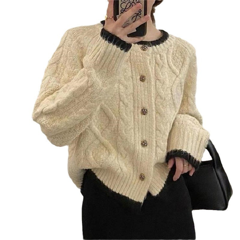 Damen gemütliche Strickjacke mit elegantem Zopfmuster und kontrastierenden Abschlüssen R&B