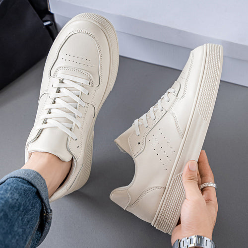 Damen Sportliche Sneaker mit bequemem Lederoberteil und rutschfester Sohle R&B