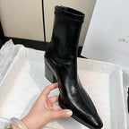 Damen elegante Ankle Boots mit robustem Blockabsatz und spitz zulaufender Zehenpartie