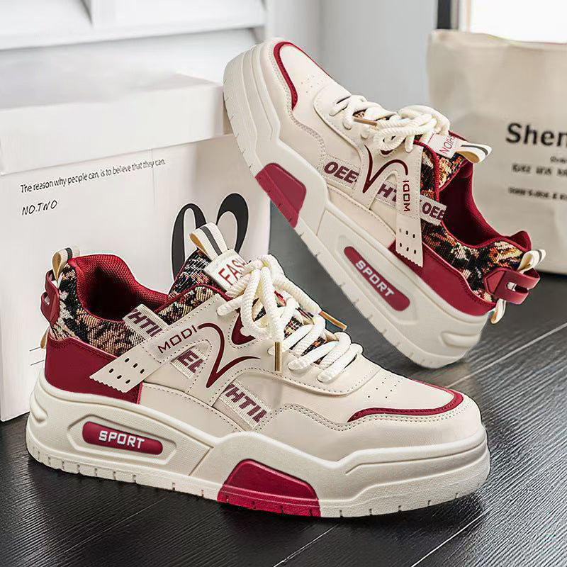 Damen Sportliche Chunky Sneakers mit stabiler Sohle und modischem Textil-Hintergrund
