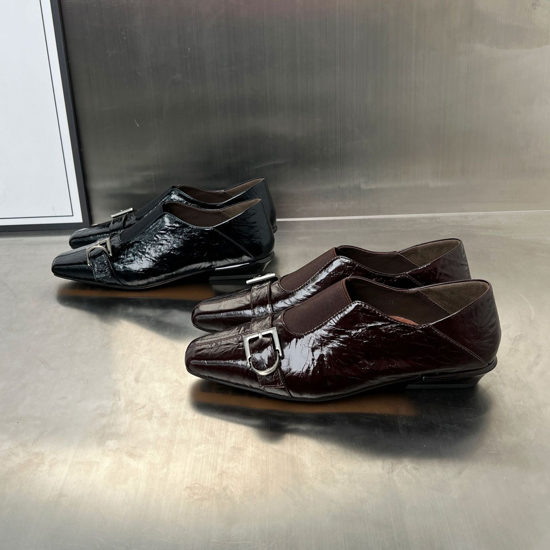 Damen Elegante Slipper mit modischem Schnallenverschluss und hochwertiger Oberflächenstruktur R&B