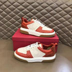 Damen Sneakers mit raffinierter Schuppenstruktur und komfortabler Sohle von R&B