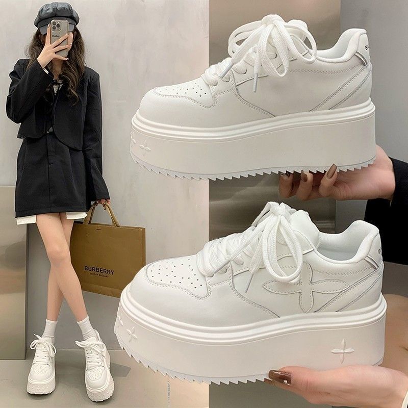 Damen Plateau-Sneaker mit rutschfester Sohle und gepolstertem Kragen R&B