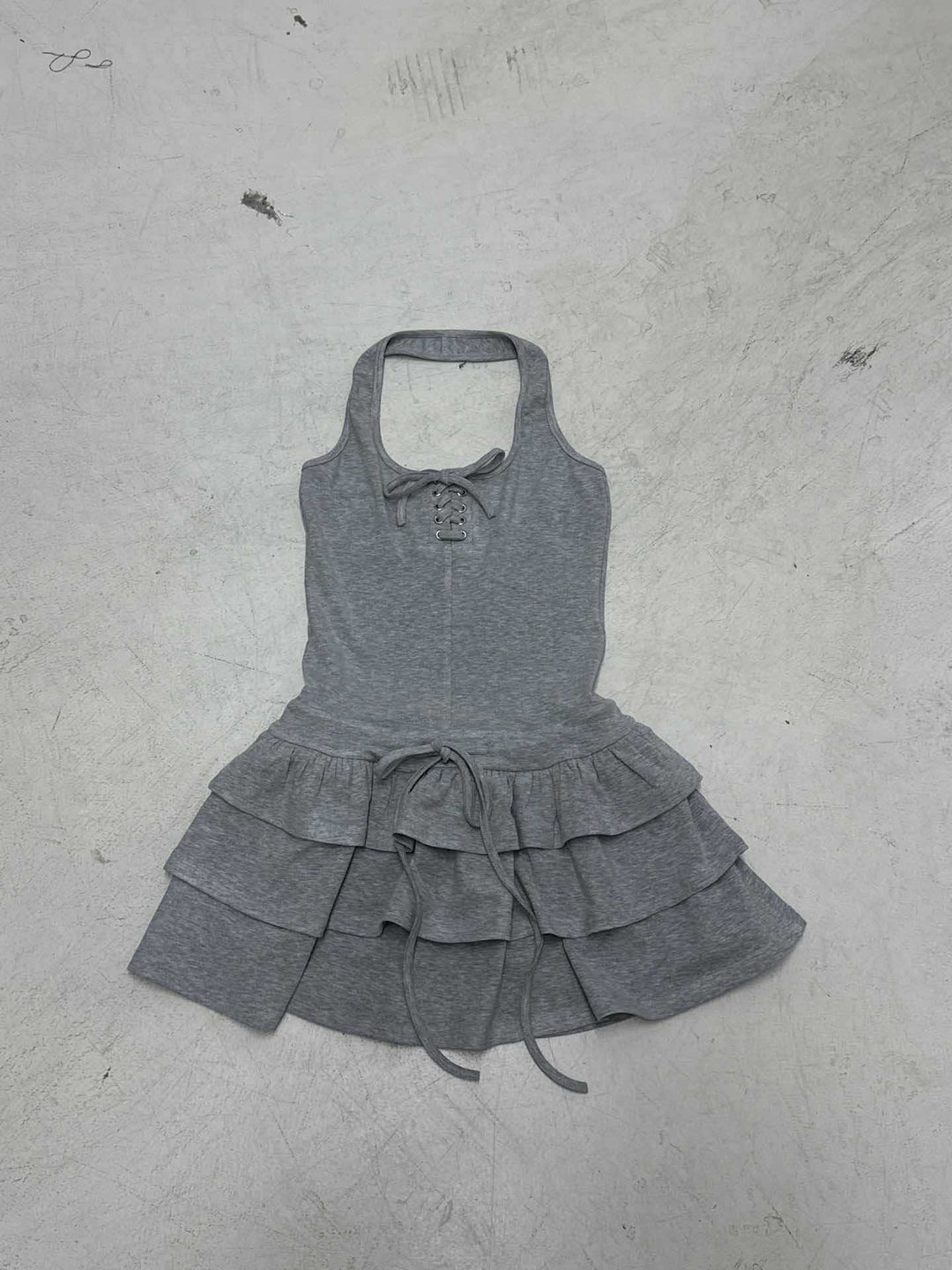 Damen sportliches Sommerkleid mit Rüschendesign und raffinierter Schnürung R&B