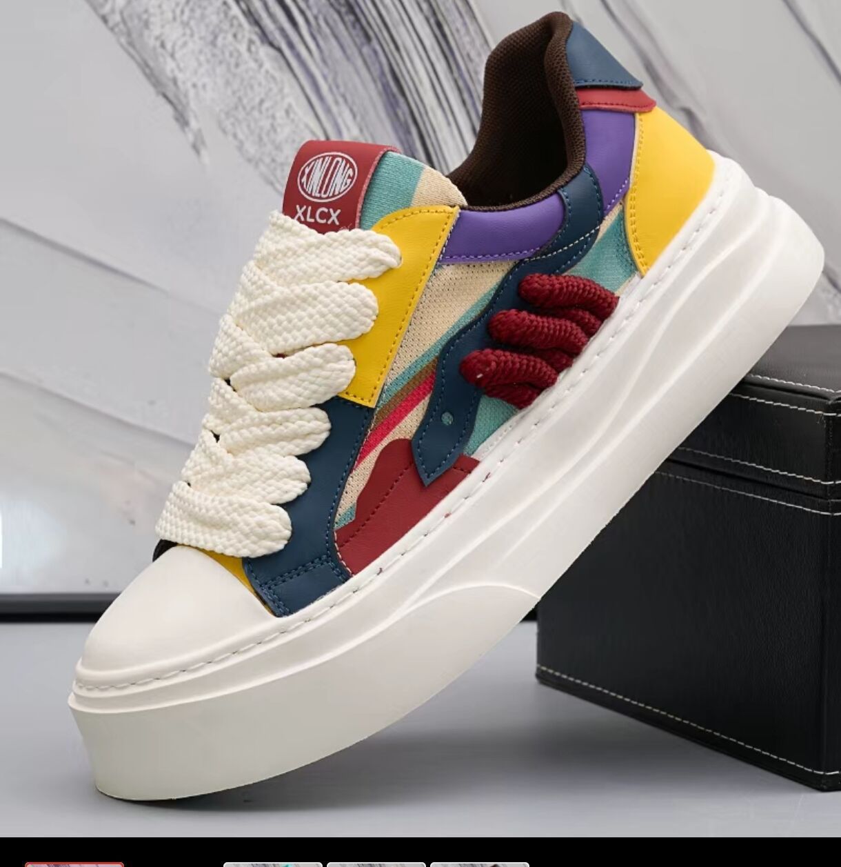 Damen Modische Plattform Sneakers mit einzigartigen grafischen Mustern und bequemer Sohle R&B