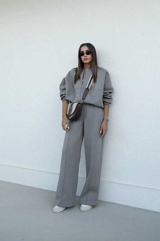 Damen Komfortabler und stilvoller Hosenanzug mit oversized Oberteil R&B
