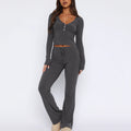 Damen Loungewear-Anzug aus weichem Rippstoff mit Knopfleiste und elastischem Bund R&B