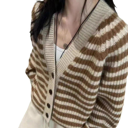 Damen gestreifte Strickjacke mit weitem Schnitt und Knopfdetails R&B