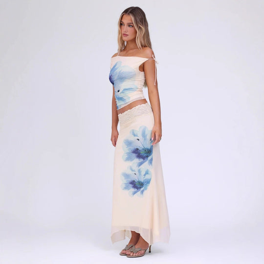 Damen Elegantes Blumenkleid mit fließendem Stoff und feinen Trägern R&B