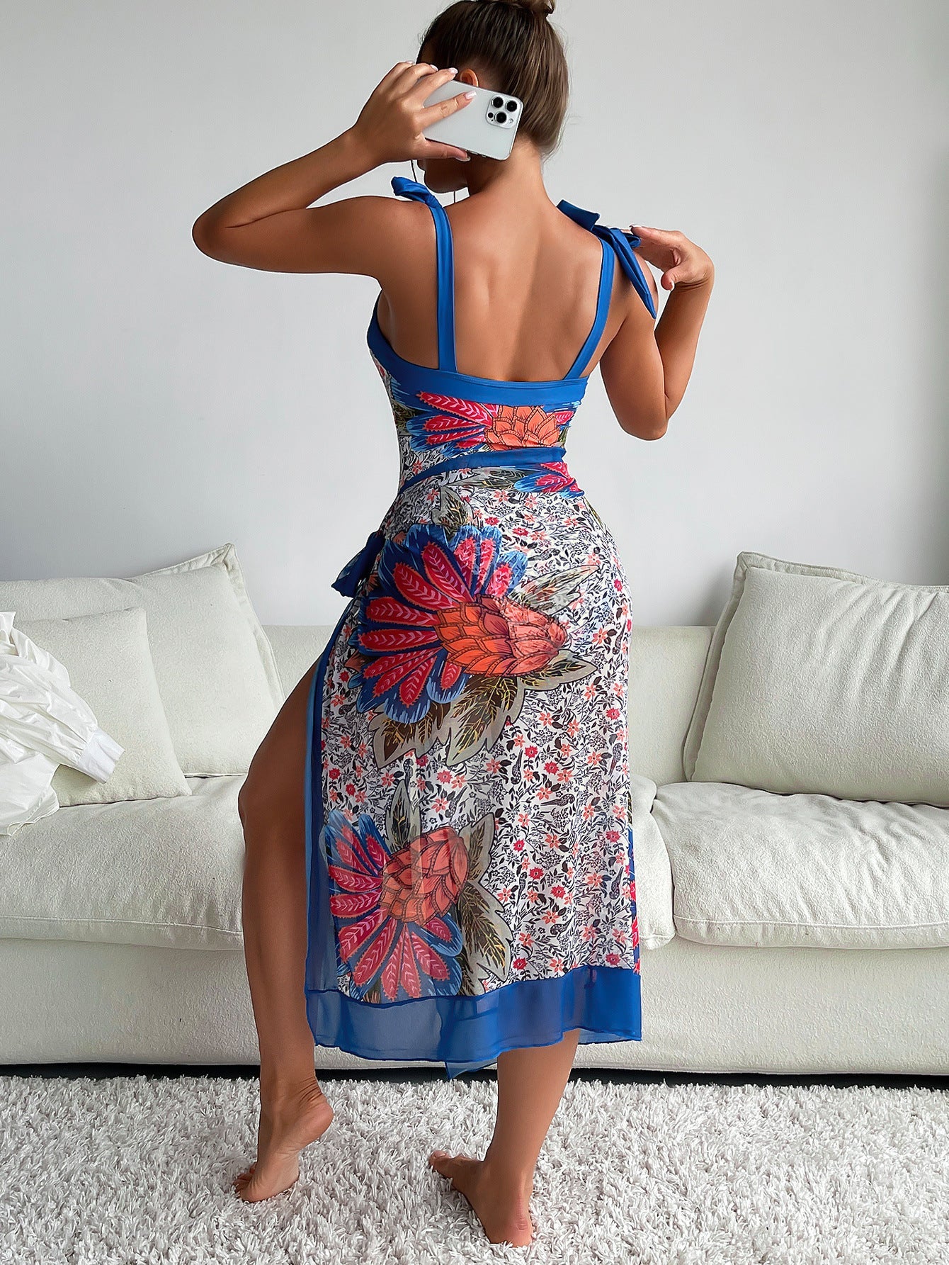 Damen Einteiler Badeanzug mit verspieltem Floral-Design und schickem Wickelrock