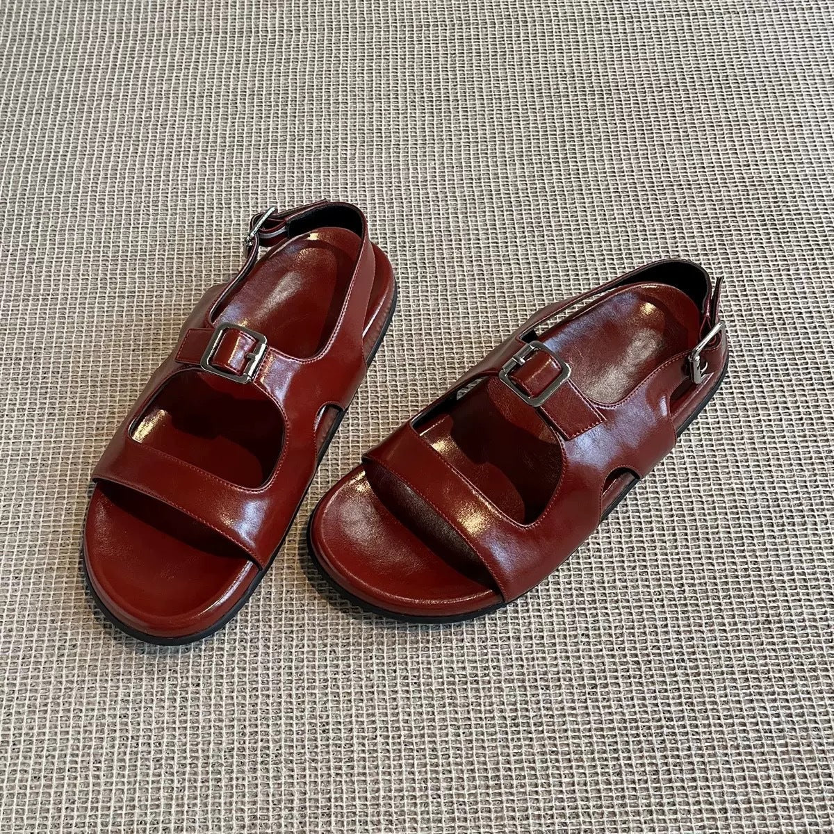 Damen modische Sandalen mit verstellbarem Riemen