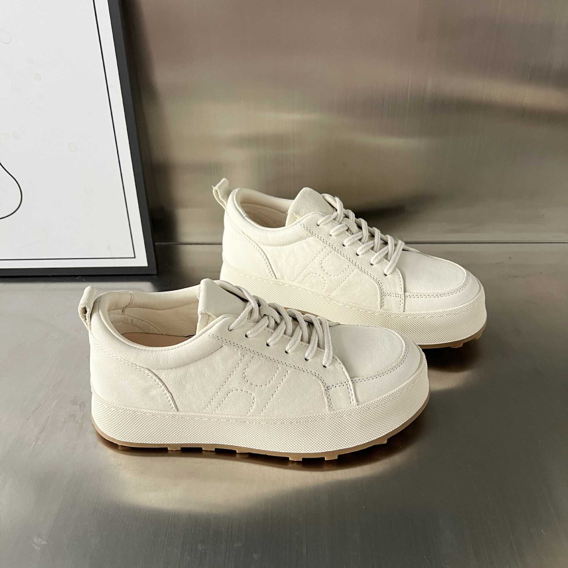 Damen Sportliche Lace-Up Sneakers mit komfortabler Plateau-Sohle R&B