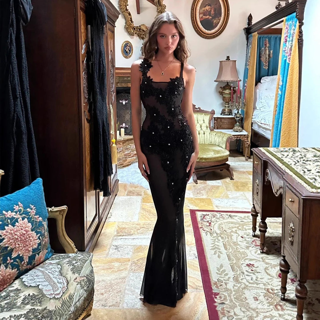 Damen Glamouröses Abendkleid mit floralen Paillettenverzierungen R&B