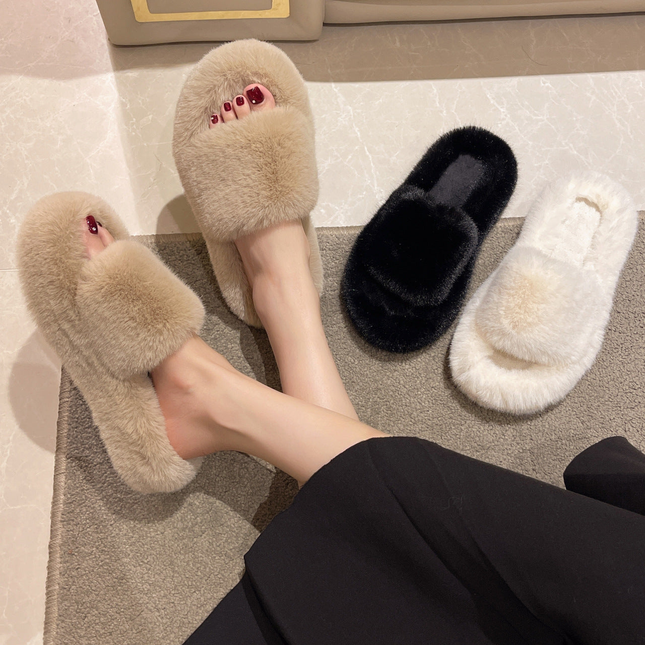 Damen Fleece-Hausschuhe mit luxuriösem Plüsch und weichem Fußbett EB