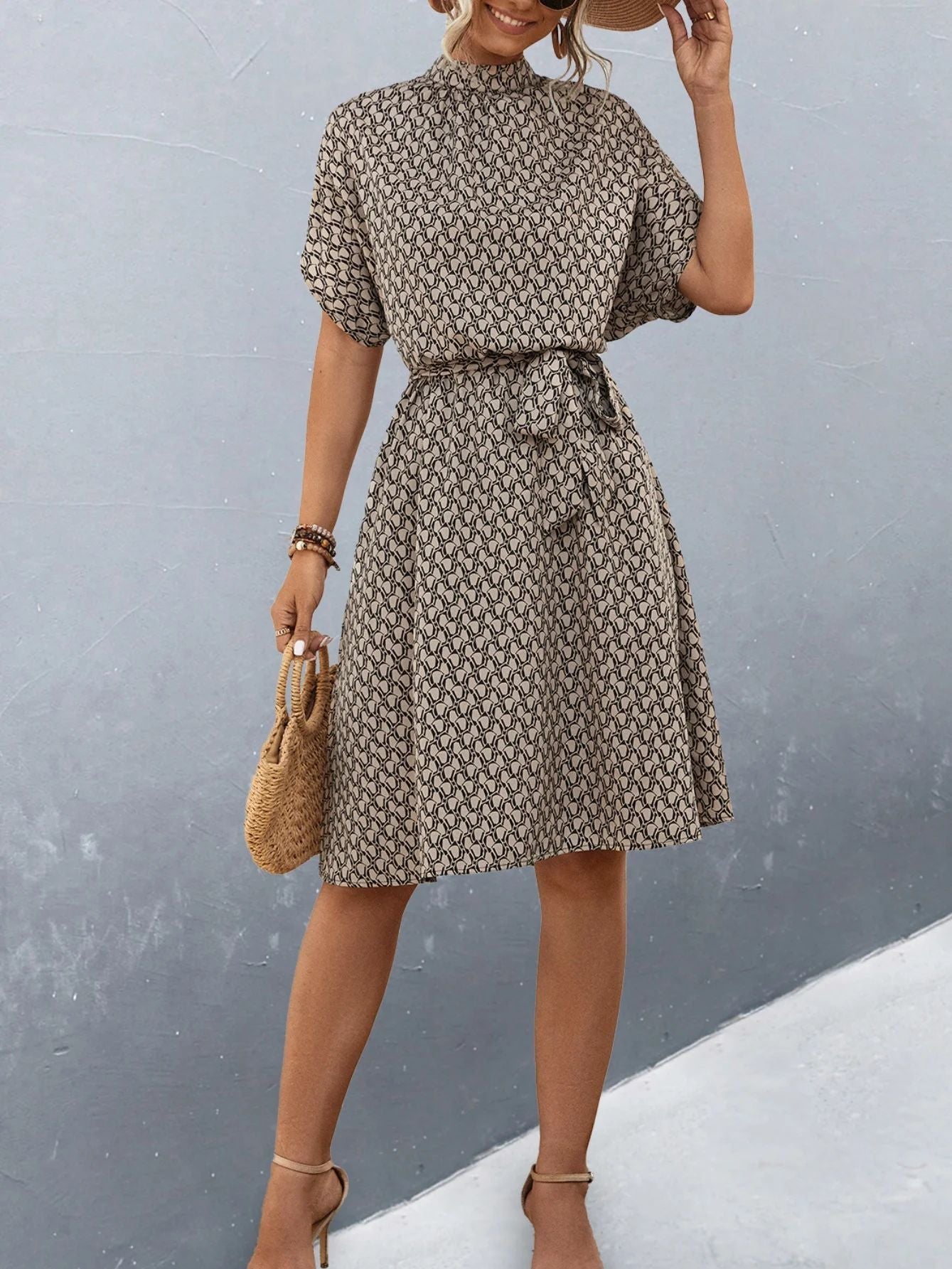 Damen Midikleid mit elegantem Bindegürtel und modischem Stehkragen R&B
