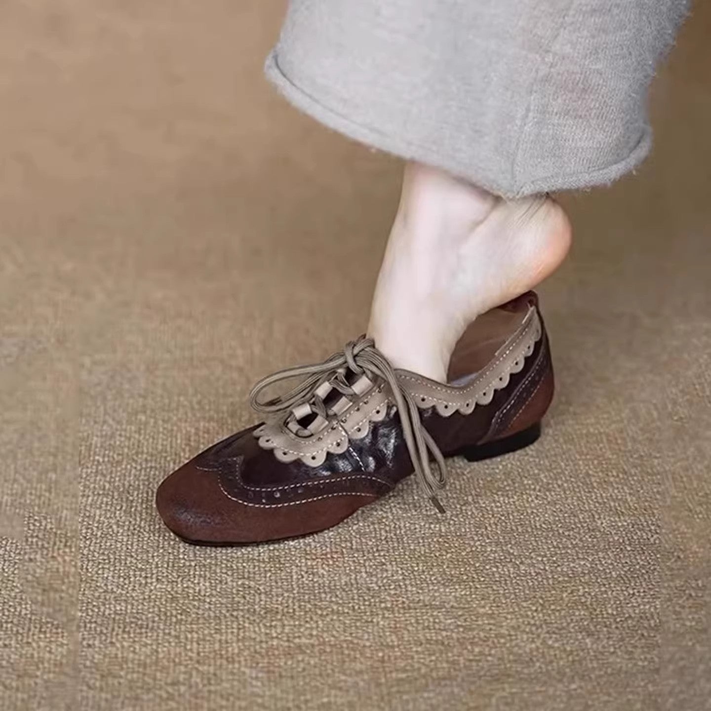 Damen elegante Schnürschuhe mit modischem Wellenmuster und feiner Ziernaht R&B