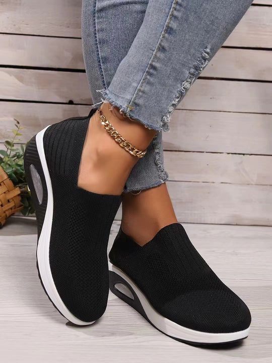 Damen Sportliche Slip-On Sneakers mit atmungsaktiver Oberstruktur R&B
