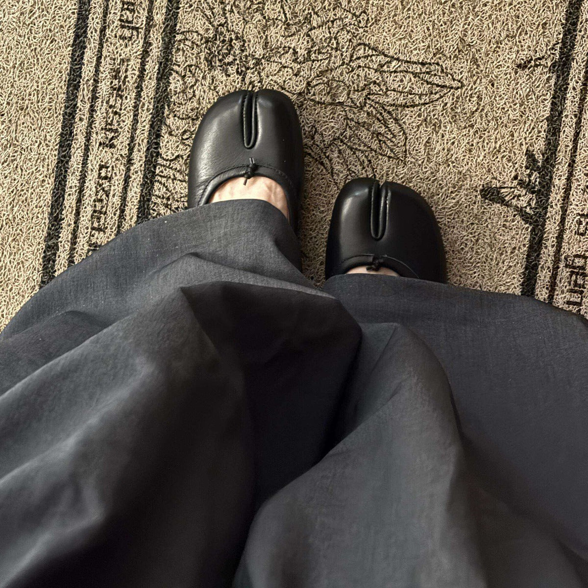 Damen Elegante und modische Ballerinas mit einzigartigem Zehen-Design R&B